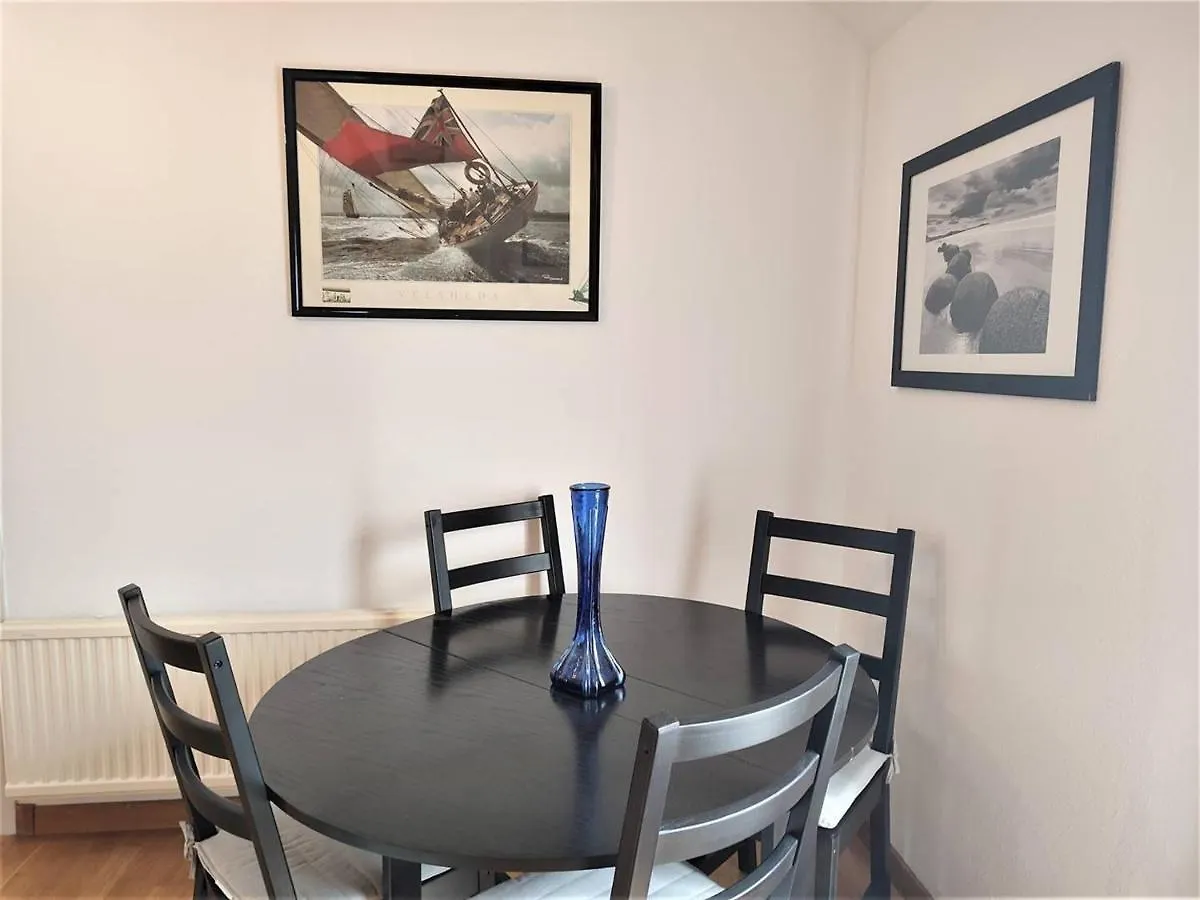 Apartment Bel Appartement 3* Au Centre De Perros-Guirec Avec Wifi, Balcon Et Parking - Fr-1-368-337